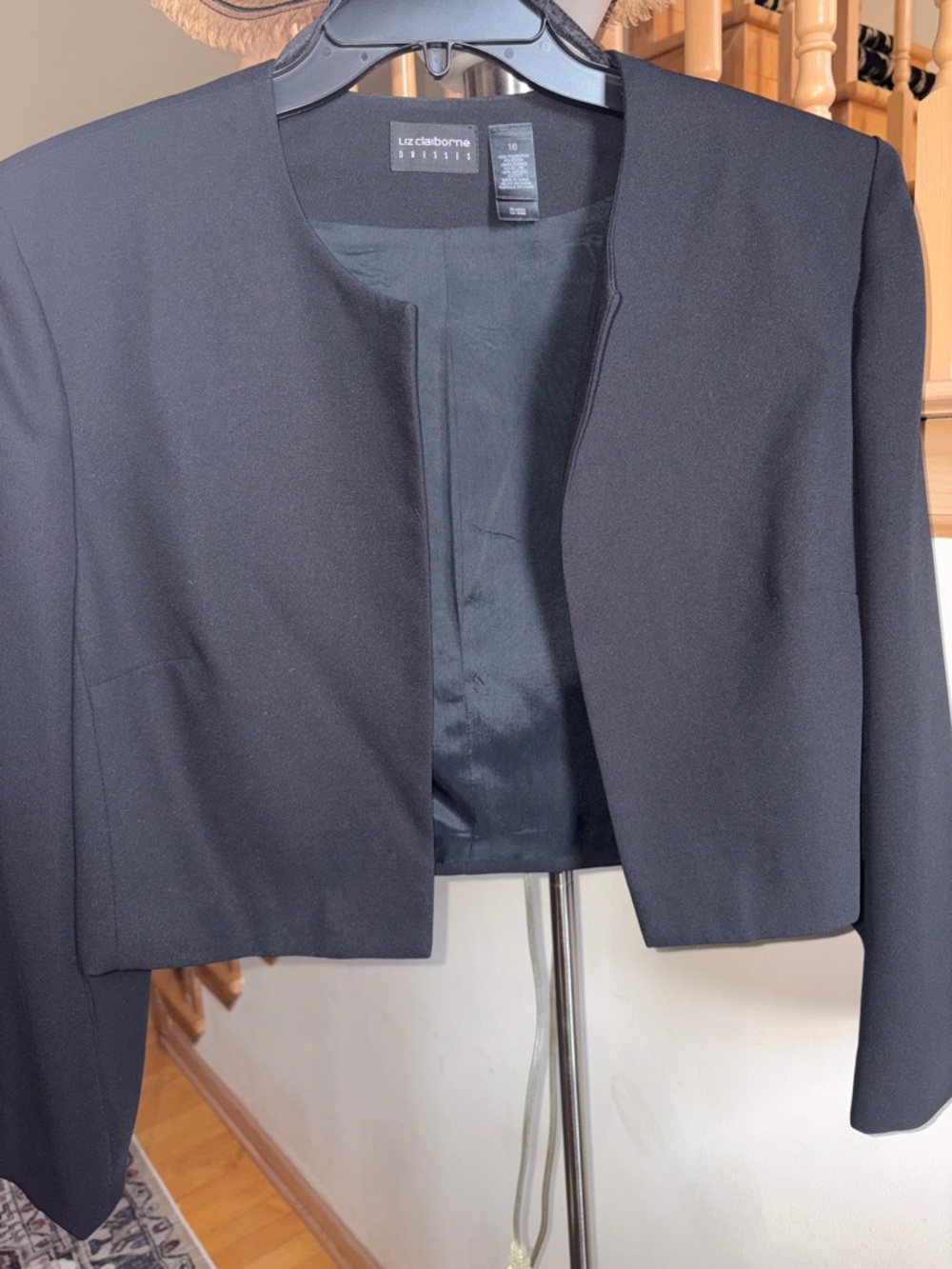 Liz Claiborne Black Cropped Open-Front Blazer Size 16